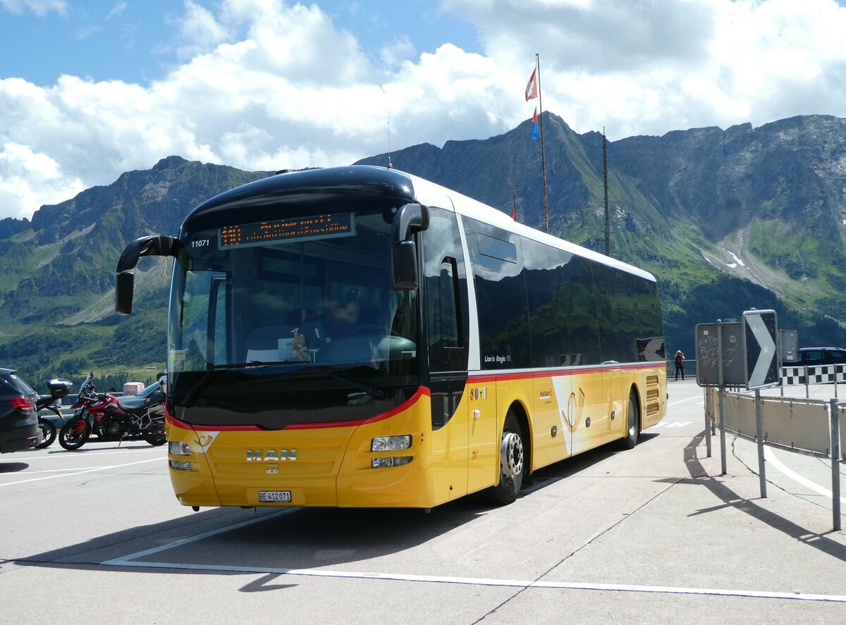 (253'023) - PostAuto Bern - Nr. 71/BE 412'071/PID 11'071 - MAN (ex PostAuto Zentralschweiz Nr. 20; ex Dillier, Sarnen Nr. 20) am 25. Juli 2023 in Airolo, Pian Secco Belvedere