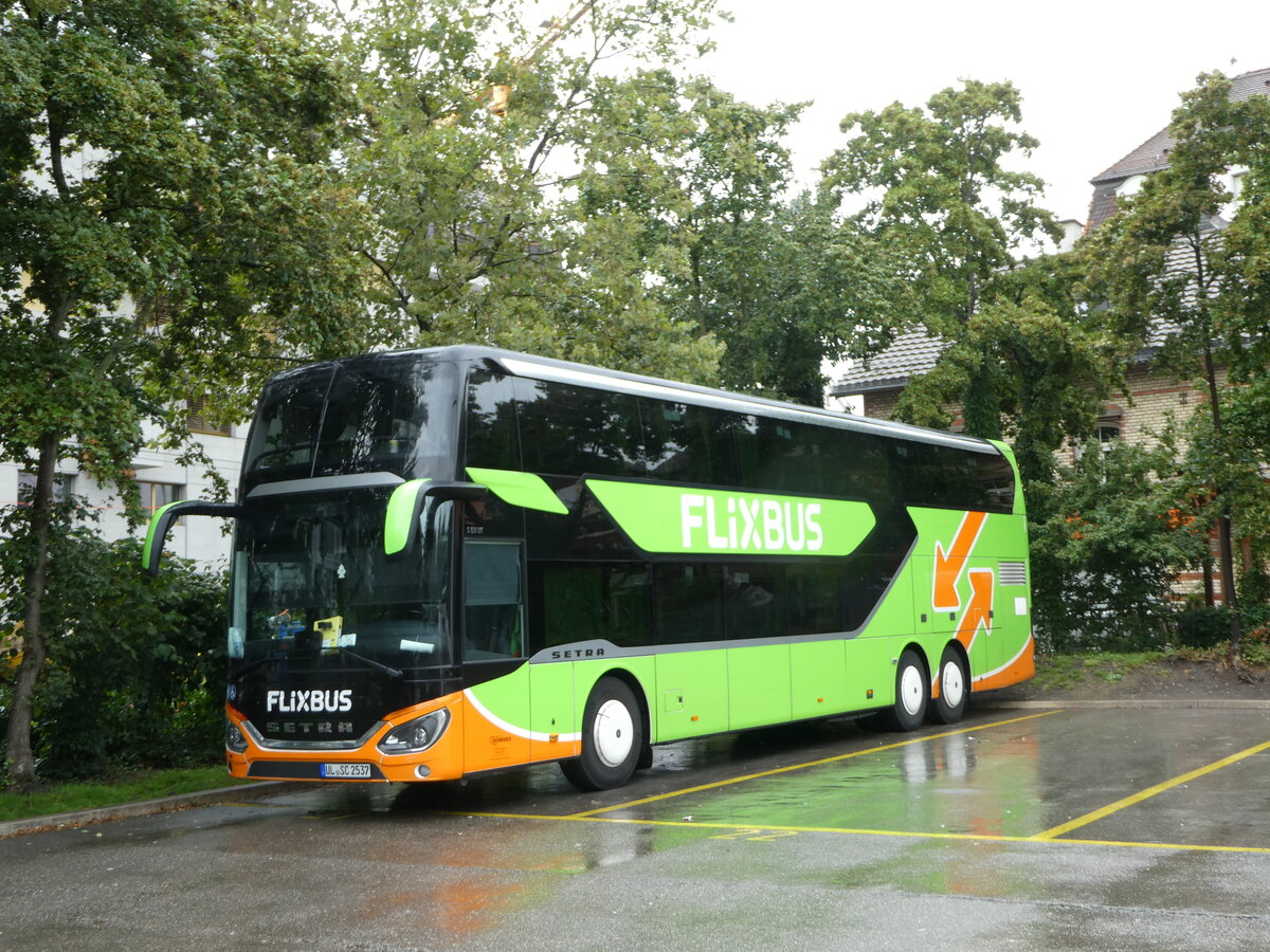 (253'520) - Aus Deutschland: Schrder, Langenau - UL-SC 2537 - Setra am 6. August 2023 in Zrich, Sihlquai