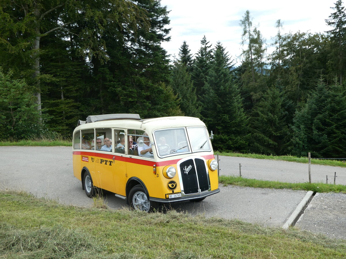 (253'566) - Schmid, Thrishaus - Nr. 3/BE 26'760 - Saurer/Gangloff (ex Geiger, Adelboden Nr. 3) am 9. August 2023 in Bigenthal, Hellweid