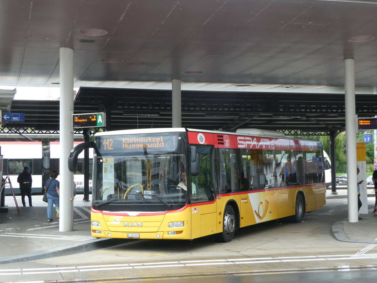 (253'675) - PostAuto Nordschweiz - BL 161'625/PID 10'555 - MAN am 12. August 2023 beim Bahnhof Laufen