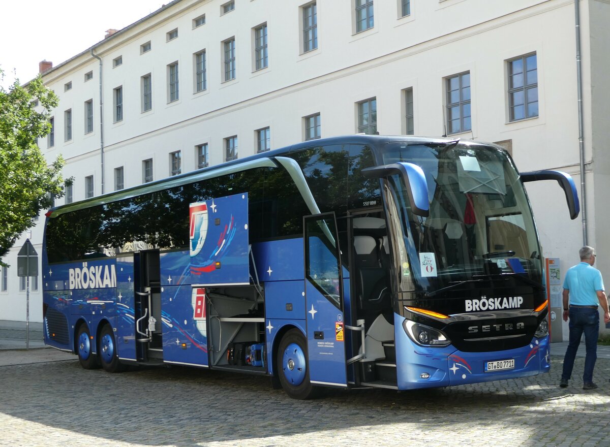 (254'720) - Brskamp, Harsewinkel - Nr. 11/GT-BO 7711 - Setra am 3. September 2023 in Wittenberg, Schlossplatz