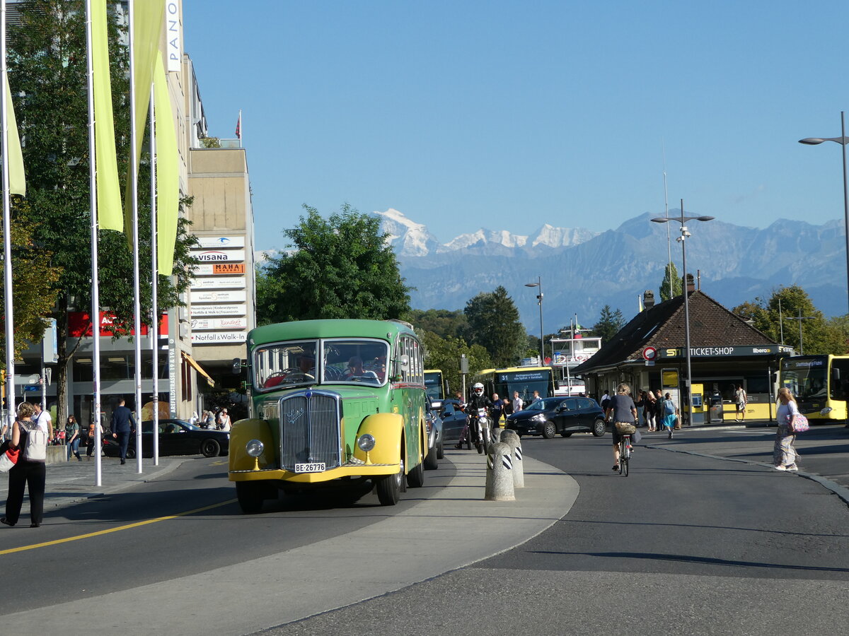 (254'825) - STI Thun - Nr. 15/BE 26'776 - Saurer/Gangloff (ex AvH Heimenschwand Nr. 5) am 5. September 2023 beim Bahnhof Thun