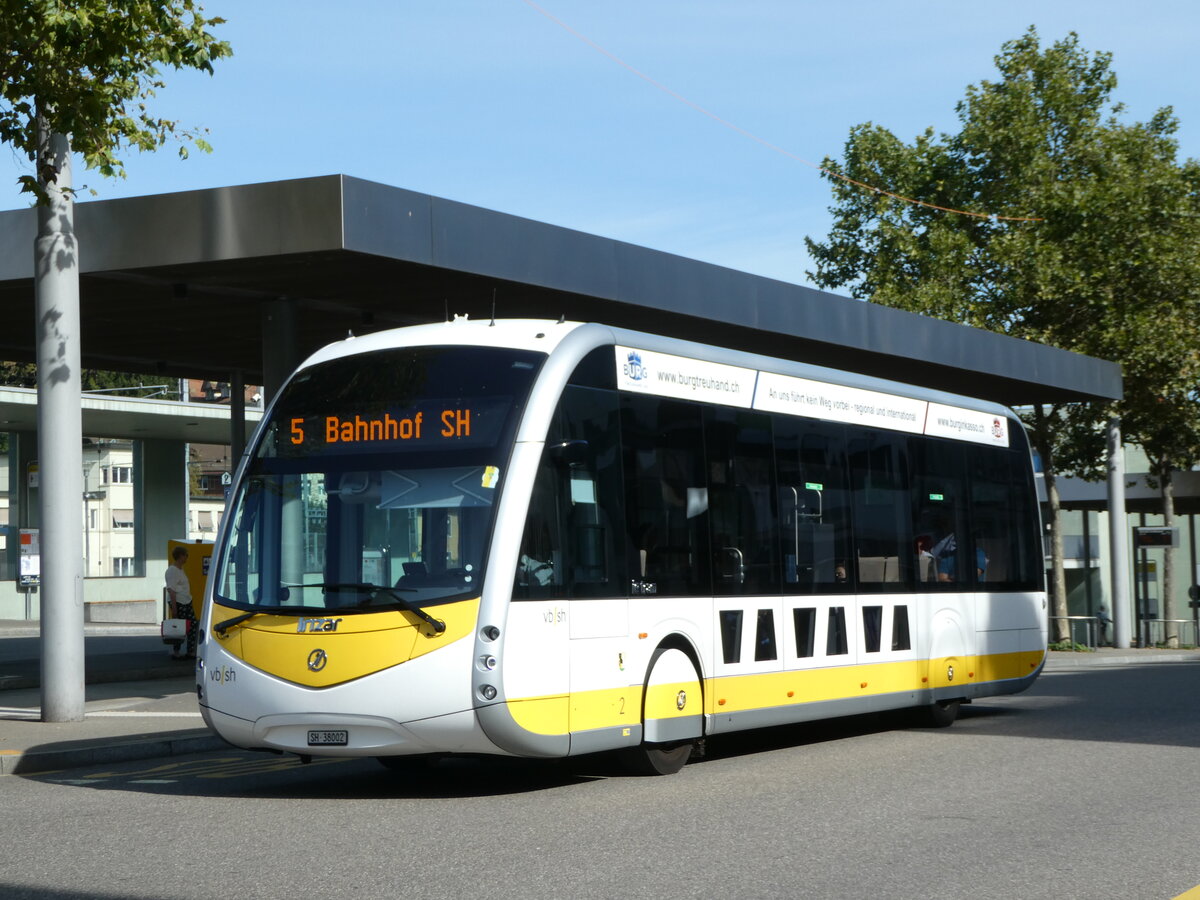 (255'260) - VBSH Schaffhausen - Nr. 2/SH 38'002 - Irizar am 17. September 2023 beim Bahnhof Schaffhausen