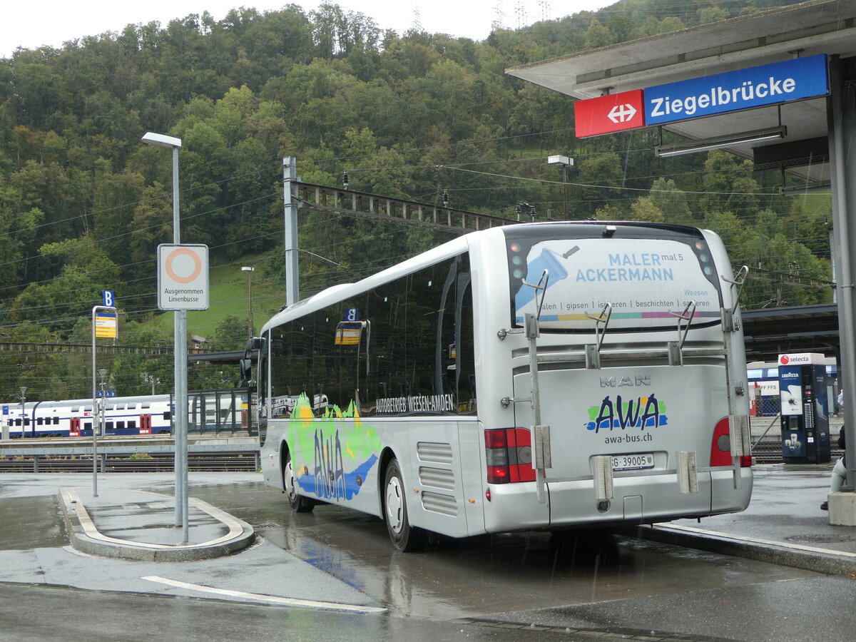 (255'408) - AWA Amden - Nr. 5/SG 39'005 - MAN (ex ATT Cadenazzo; ex St. Gallerbus, St. Gallen; ex Vorfhrfahrzeug) am 18. September 2023 beim Bahnhof Ziegelbrcke