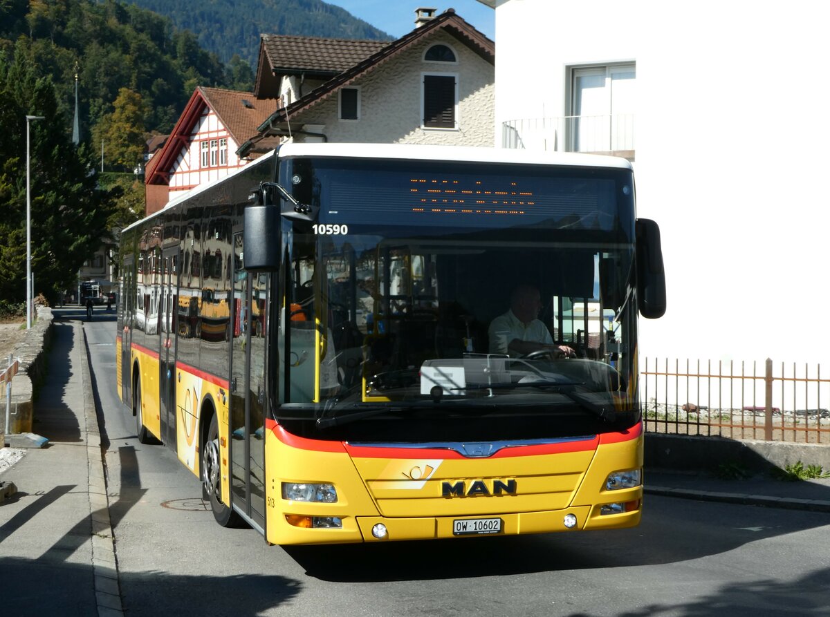 (255'681) - PostAuto Zentralschweiz - Nr. 513/OW 10'602/PID 10'590 - MAN (ex Nr. 2; ex Dillier, Sarnen Nr. 2) am 29. September 2023 beim Bahnhof Sarnen