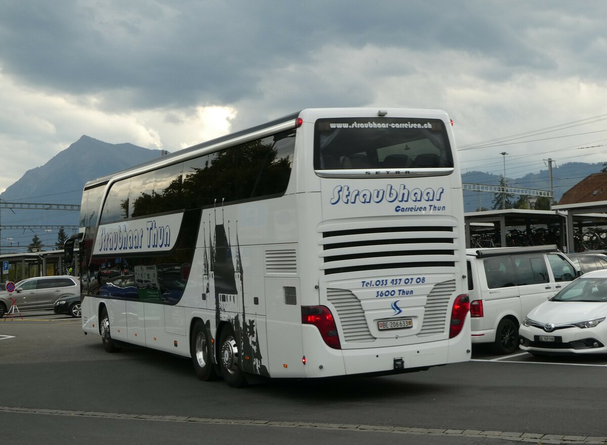 (255'863) - Straubhaar, Thun - Nr. 3/BE 206'633 - Setra am 3. Oktober 2023 beim Bahnhof Thun