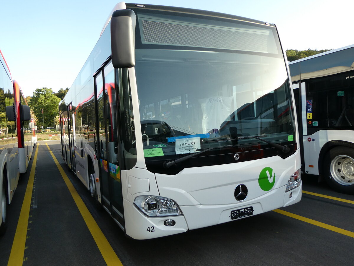 (255'984) - Maag, Kloten - Nr. 42 - Mercedes am 7. Oktober 2023 in Winterthur, Daimler Buses