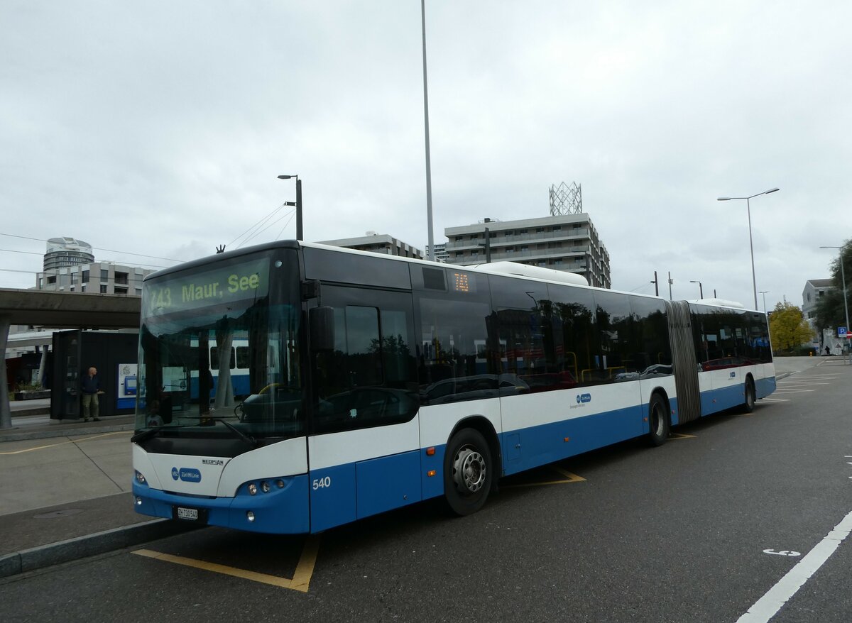 (256'307) - VBZ Zrich - Nr. 540/ZH 730'540 - Neoplan am 21. Oktober 2023 beim Bahnhof Zrich Stettbach