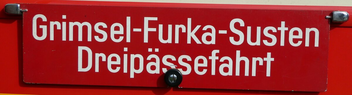 (256'500) - Routentafel - Grimsel-Furka-Susten Dreipssefahrt - am 28. Oktober 2023 in Giswil, Grossteilstrasse