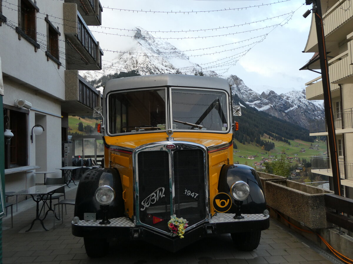 (256'813) - Peter, Luthern Bad - FBW/Gangloff (ex Reusser, Bassersdorf; ex Panel, Pverenges; ex P 24'562; ex P 1351) am 7. November 2023 in Adelboden, Hotel Beau Site