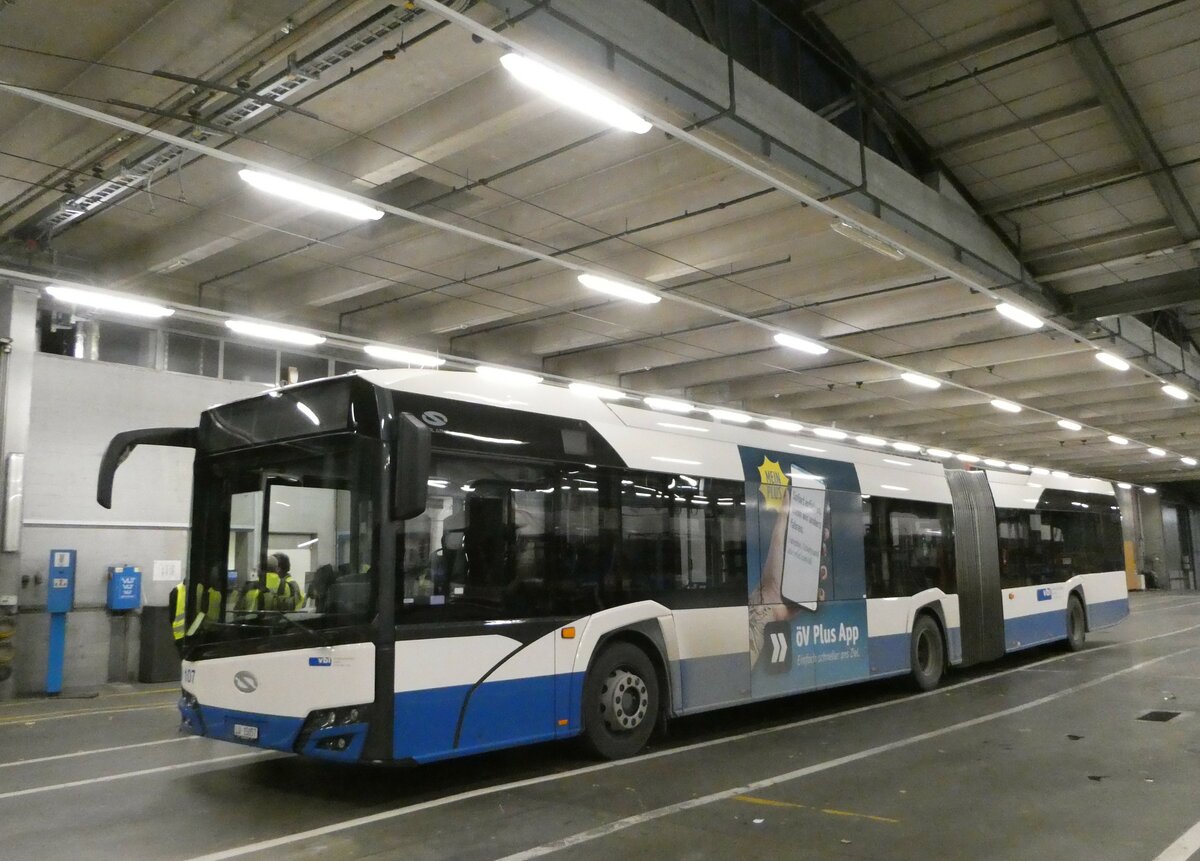 (256'919) - VBL Luzern - Nr. 107/LU 15'057 - Solaris am 10. November 2023 in Luzern, Depot