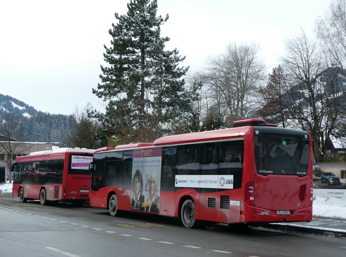 (257'245) - AFA Adelboden - Nr. 28/BE 43'089 - Mercedes am 27. November 2023 beim Bahnhof Frutigen