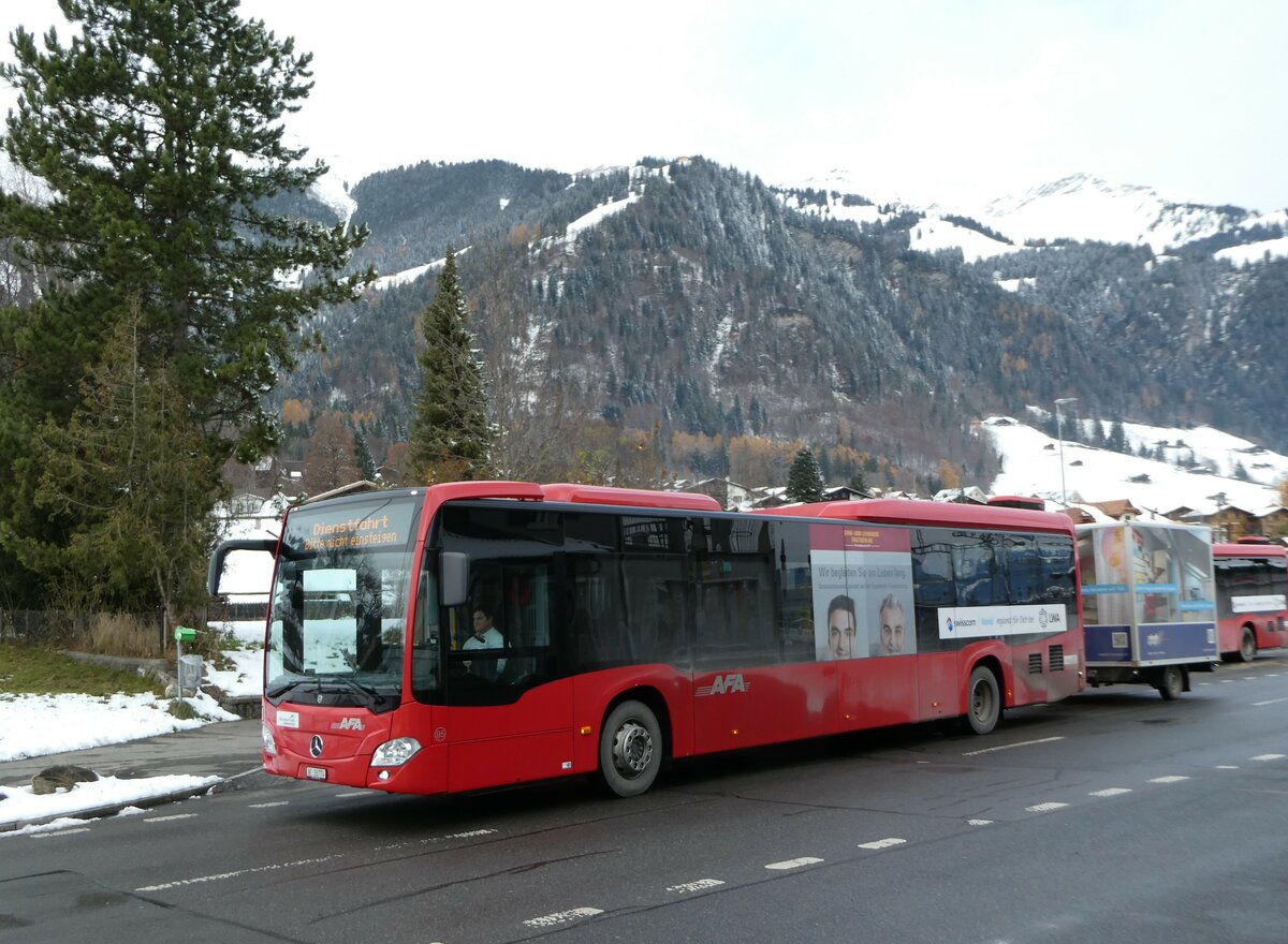 (257'261) - AFA Adelboden - Nr. 95/BE 26'774 - Mercedes am 27. November 2023 beim Bahnhof Frutigen