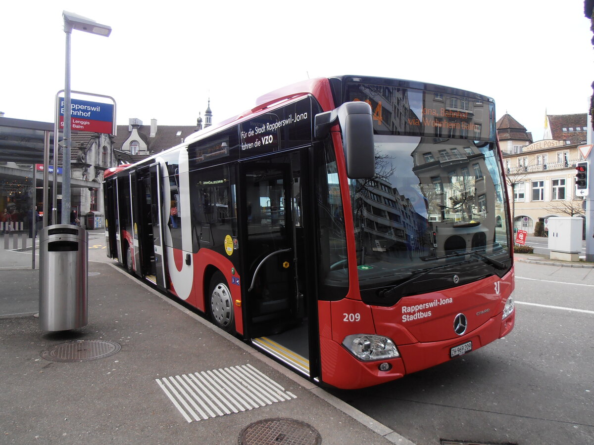 (257'824) - VZO Grningen - Nr. 209/ZH 969'209 - Mercedes am 23. Dezember 2023 beim Bahnhof Rapperswil