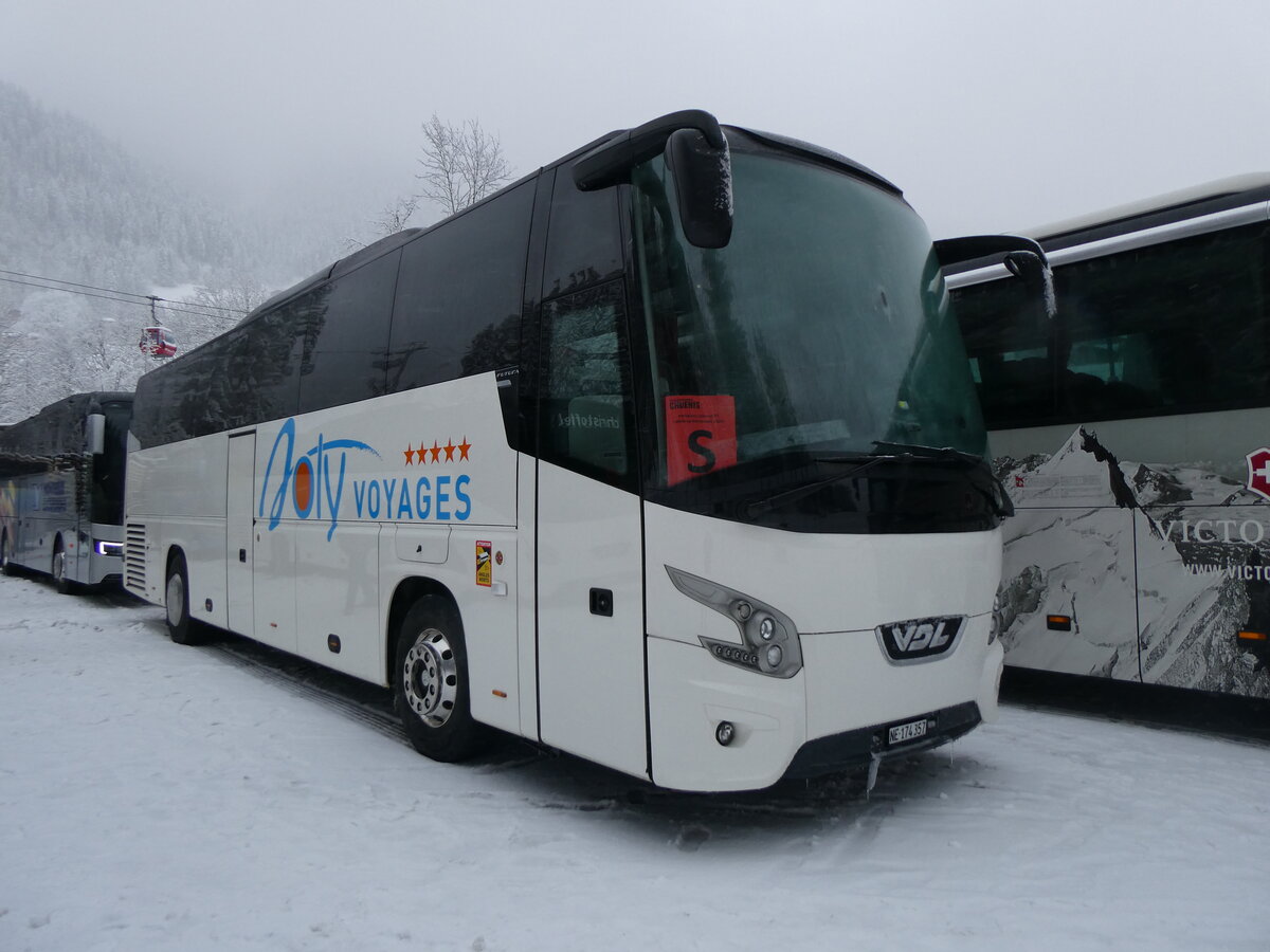 (258'433) - Joly Voyages, Les Breuleux - NE 174'357 - VDL am 6. Januar 2024 in Adelboden, ASB