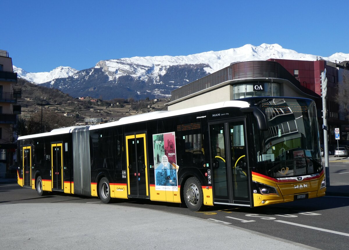 (258'621) - PostAuto Wallis - Nr. 83/VS 548'723/PID 11'886 - MAN am 11. Januar 2024 beim Bahnhof Sion