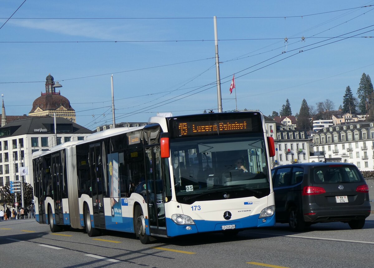 (259'188) - VBL Luzern - Nr. 173/LU 249'486 - Mercedes am 6. Februar 2024 in Luzern, Bahnhofbrcke