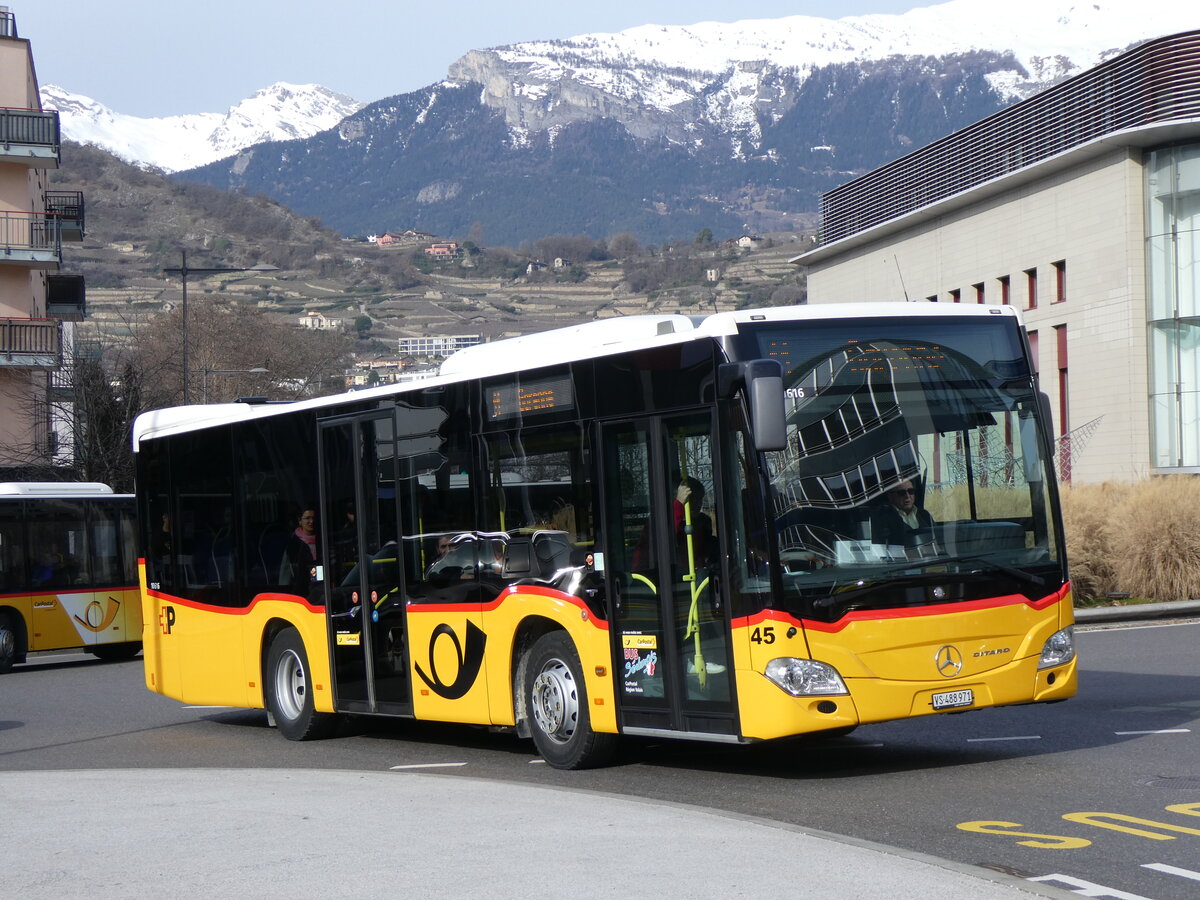 (259'344) - PostAuto Wallis - Nr. 45/VS 488'971/PID 10'616 - Mercedes (ex TPC Aigle) am 16. Februar 2024 beim Bahnhof Sion