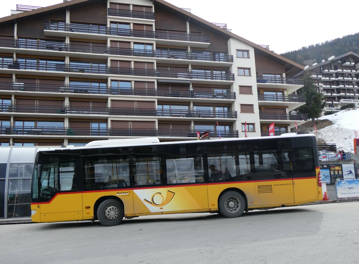 (259'364) - Lathion, Sion - Nr. 5/VS 24'726/PID 4919 - Mercedes (ex PostAuto Bern) am 16. Februar 2024 in Haute-Nendaz, Tlcabine