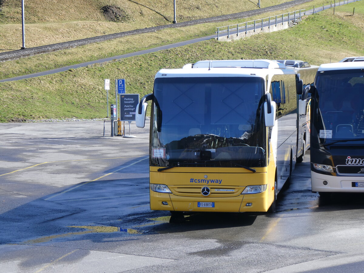 (260'476) - Aus Italien: Centra, San Giovanni Rotondo - FE-698 TV - Mercedes am 19. Mrz 2024 in Grindelwald, Grund