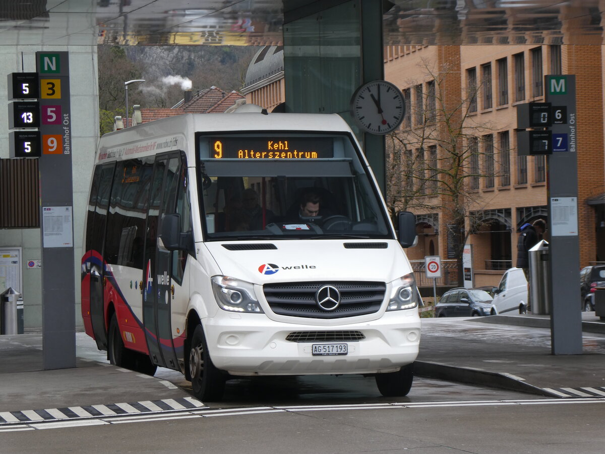 (260'722) - RVBW Wettingen - Nr. 21/AG 517'193 - Mercedes am 28. Mrz 2024 beim Bahnhof Baden