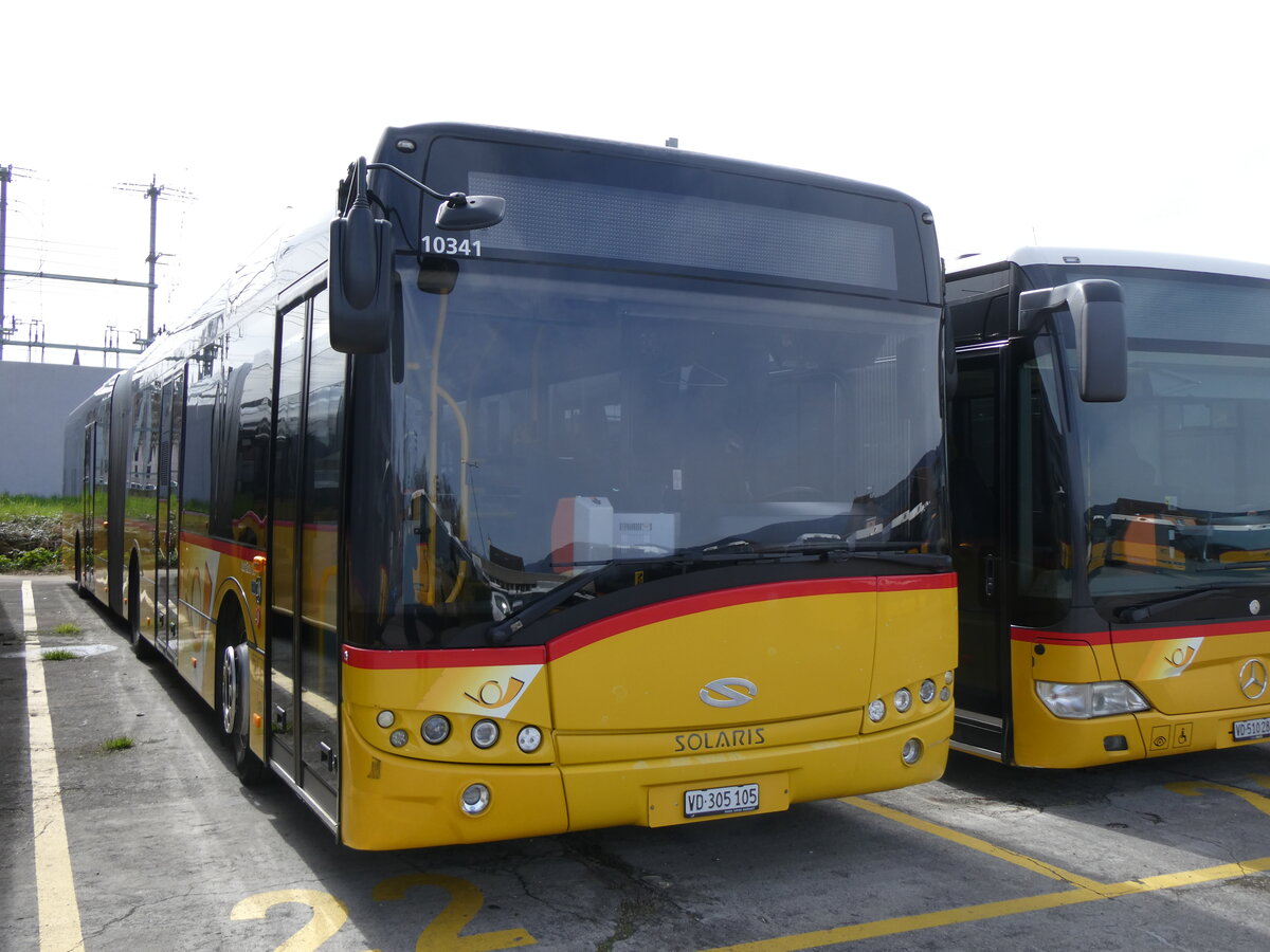 (260'814) - CarPostal Ouest - VD 305'105/PID 10'341 - Solaris am 29. Mrz 2024 in Yverdon, Garage