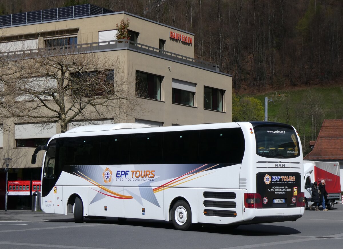 (260'937) - Aus Italien: EPF Tours, Montefiascone - FH-093 NH - MAN am 2. April 2024 beim Bahnhof Interlaken Ost