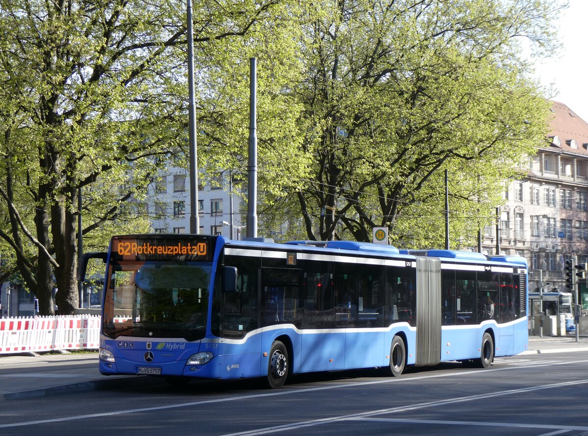 (261'300) - MVG Mnchen - Nr. 5757/M-VG 5757 - Mercedes am 14. April 2024 in Mnchen, Sendlinger Tor