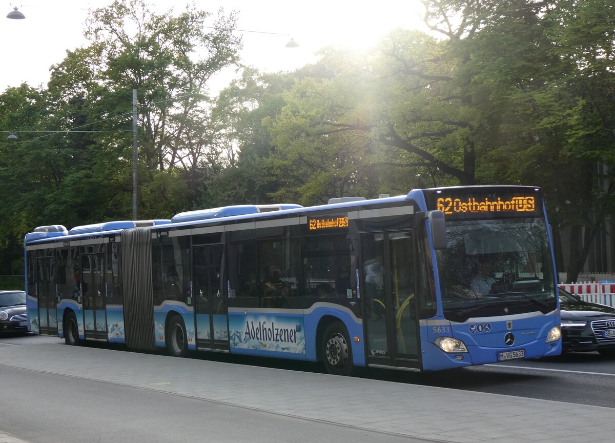 (261'422) - MVG Mnchen - Nr. 5633/M-VG 5633 - Mercedes am 14. April 2024 in Mnchen, Sendlinger Tor