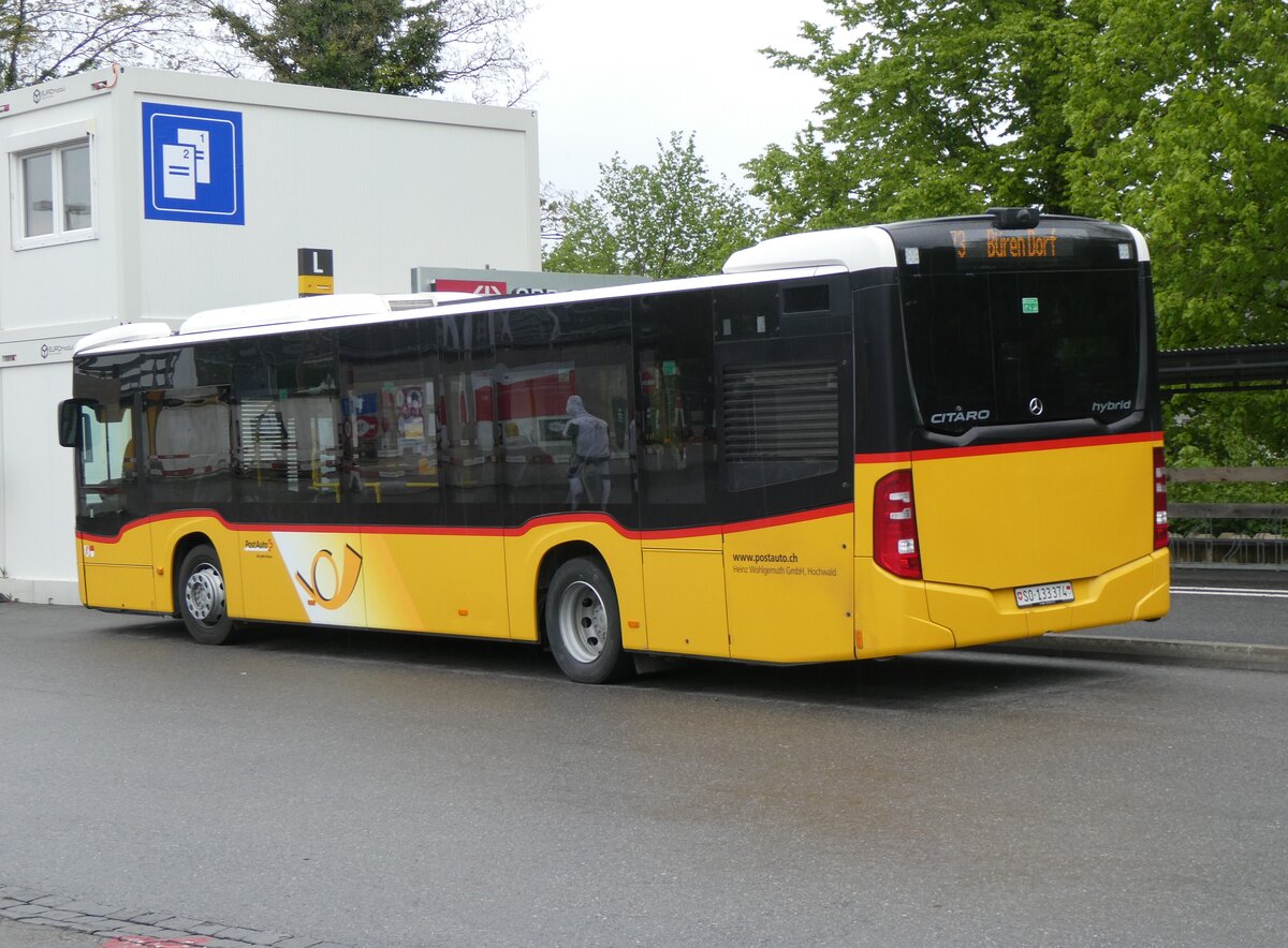 (261'543) - Wohlgemuth, Hochwald - SO 133'374/PID 11'707 - Mercedes am 19. April 2024 beim Bahnhof Liestal