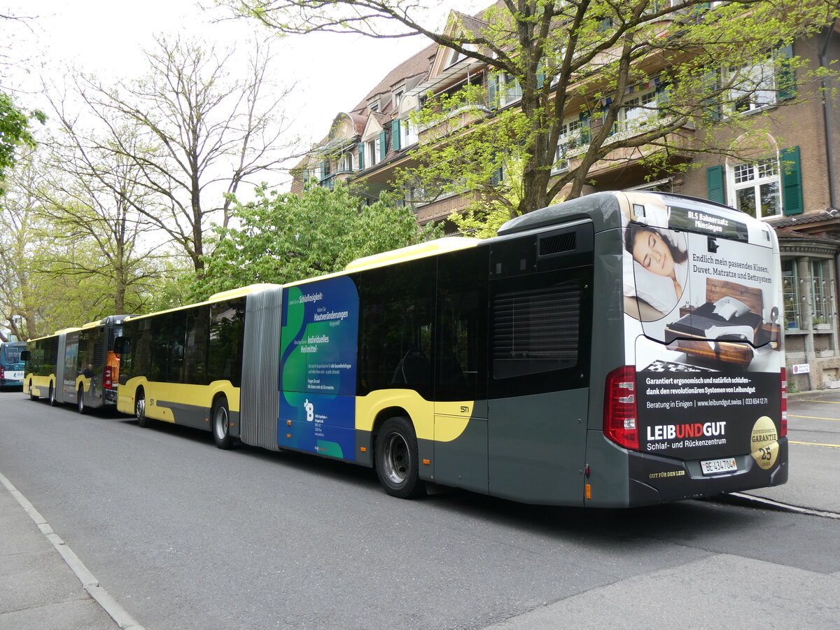 (261'855) - STI Thun - Nr. 704/BE 434'704 - Mercedes am 30. April 2024 beim Bahnhof Thun (Kante X)