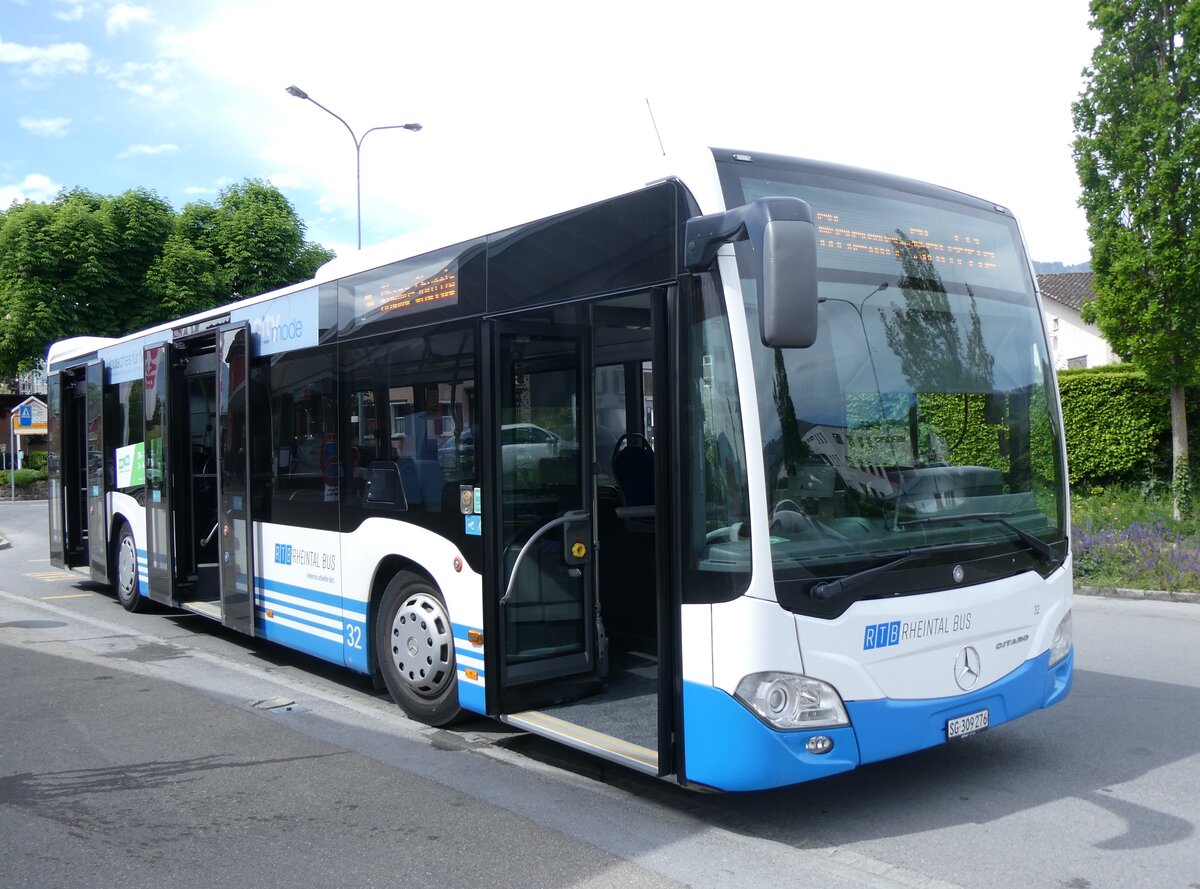 (261'861) - RTB Altsttten - Nr. 32/SG 309'276 - Mercedes am 2. Mai 2024 beim Bahnhof Altsttten