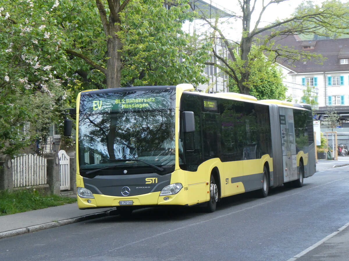 (261'880) - STI Thun - Nr. 164/BE 752'164 - Mercedes am 4. Mai 2024 beim Bahnhof Thun (Kante X)