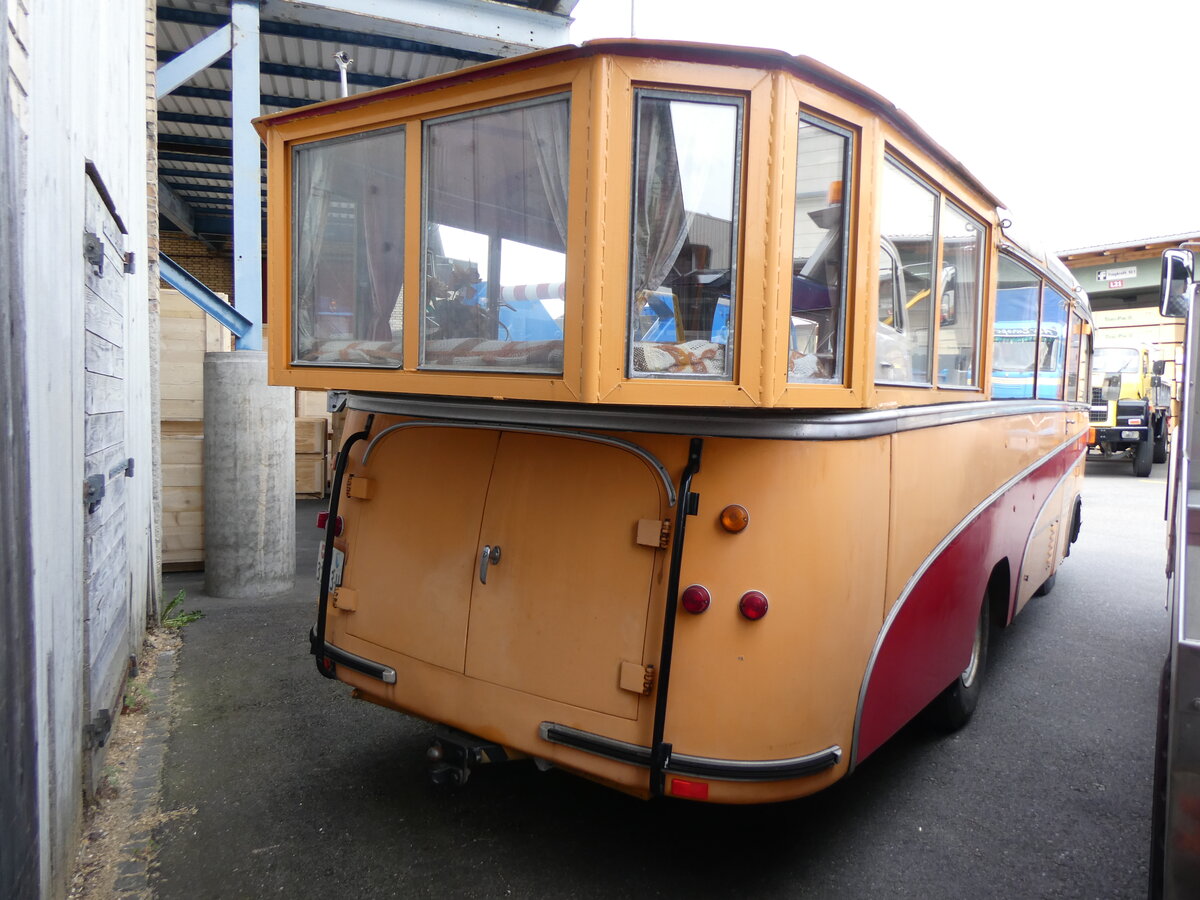 (262'059) - Lssi, Oberembrach - ZH 31'643 U - Dennis/FHS (ex Leu, Schaffhausen) am 4. Mai 2024 in Attikon, Wegmller