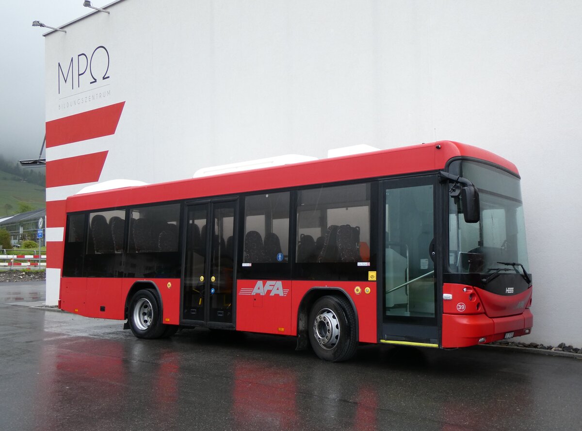 (262'375) - AFA Adelboden - Nr. 39/BE 25'753 - Scania/Hess am 15. Mai 2024 in Frutigen, Garage