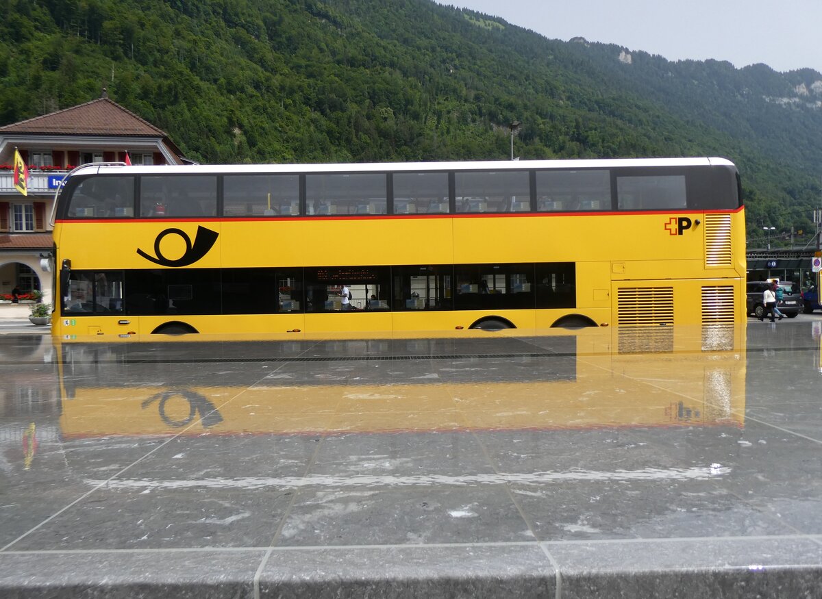 (264'107) - PostAuto Ostschweiz - SG 443'911/PID 11'038 - Alexander Dennis am 29. Juni 2024 beim Bahnhof Interlaken Ost (Teilaufnahme)