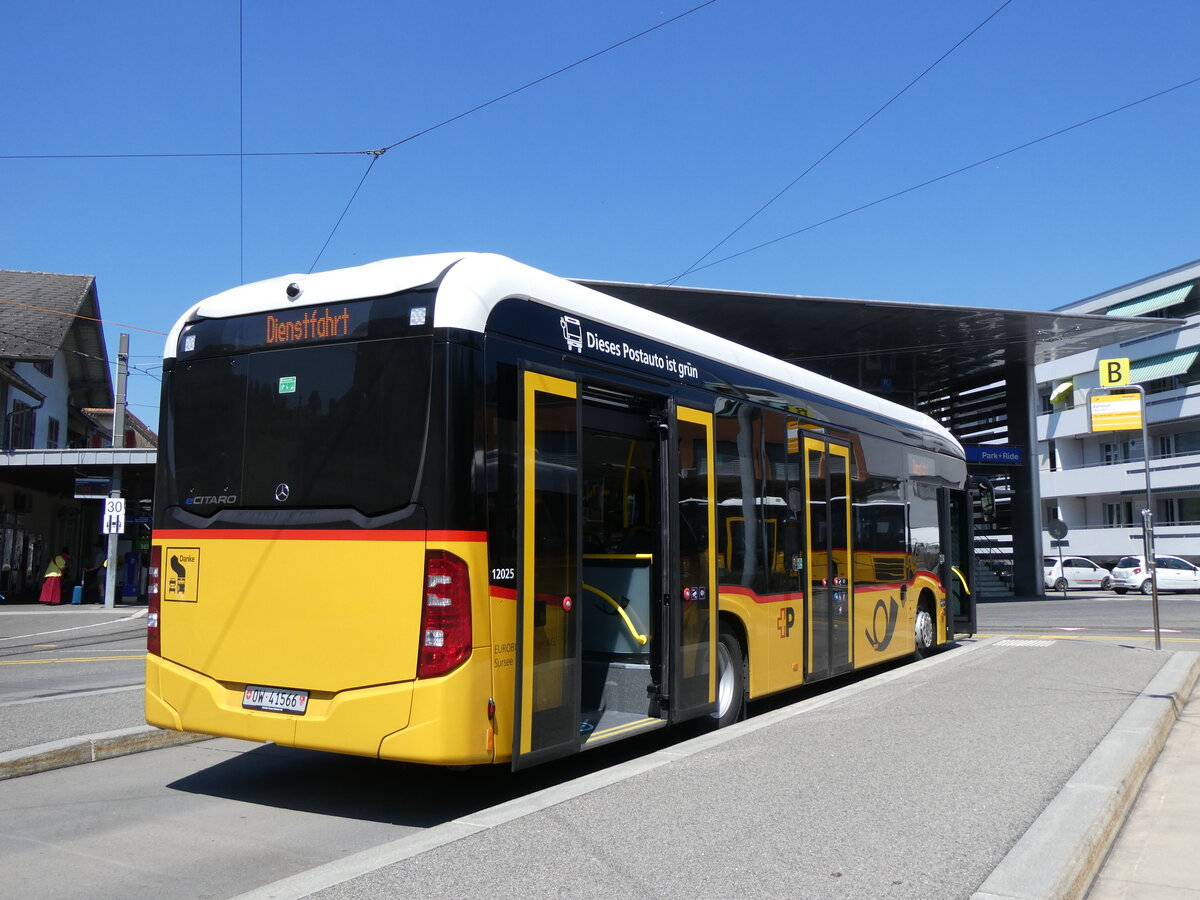 (265'240) - PostAuto Zentralschweiz (Hfliger) - OW 41'566/PID 12'025 - eMercedes am 29. Juli 2024 beim Bahnhof Worb Dorf