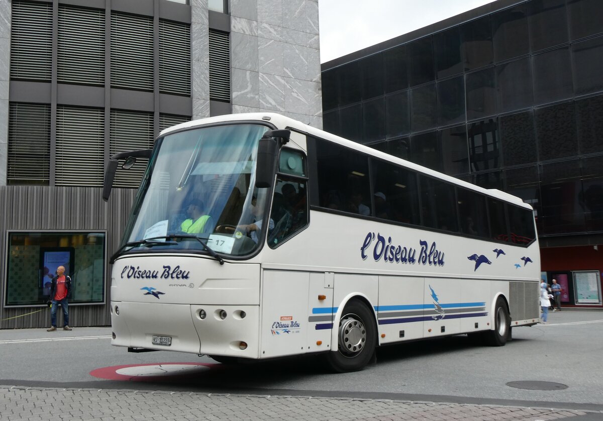 (265'372) - L'Oiseau Bleu, Sierre - VS 11'227 - Bova am 3. August 2024 beim Bahnhof Visp