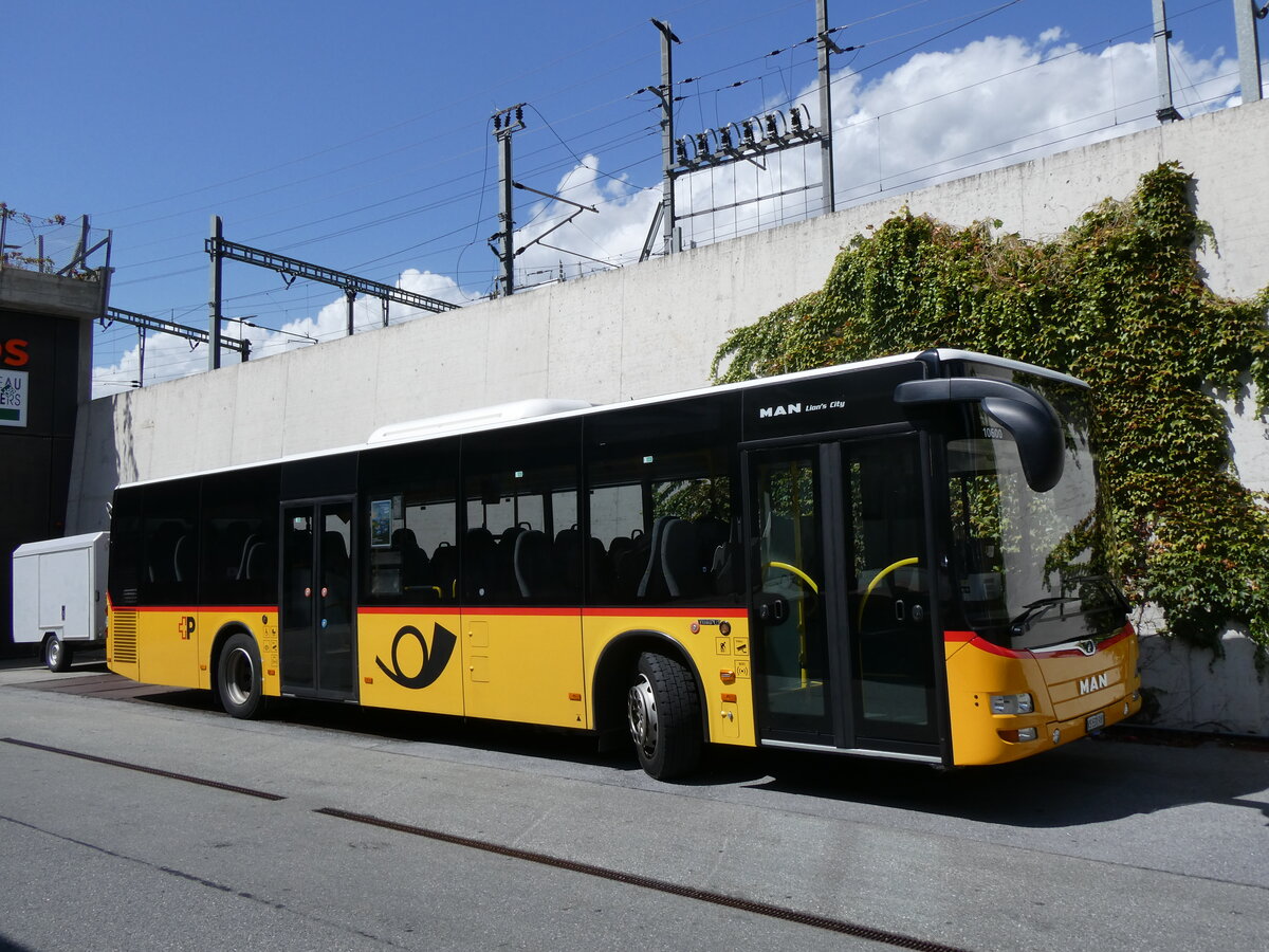 (265'731) - PostAuto Wallis - VS 531'960/PID 10'600 - MAN (ex CarPostal Ouest) am 16. August 2024 beim Bahnhof Visp