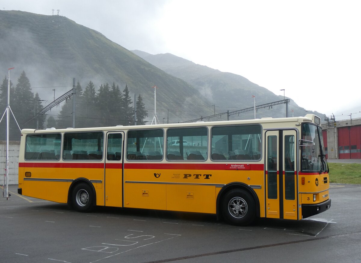 (266'853) - Kolb, Grasswil - Nr. 3/BE 93'915 - Saurer/R&J (ex Schmocker, Stechelberg Nr. 3/PID 2409; ex Schmocker, Stechelberg Nr. 1; ex Gertsch, Stechelberg Nr. 1) am 8. September 2024 in Andermatt, Bahnhofplatz