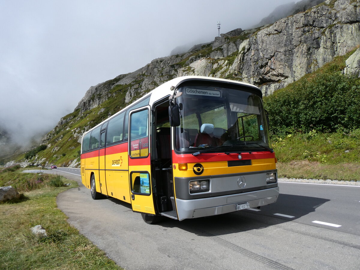 (266'916) - Buzzi, Bern - BE 910'789 - Mercedes (ex Mattli, Wassen PID 2295) am 10. September 2024 am Sustenpass