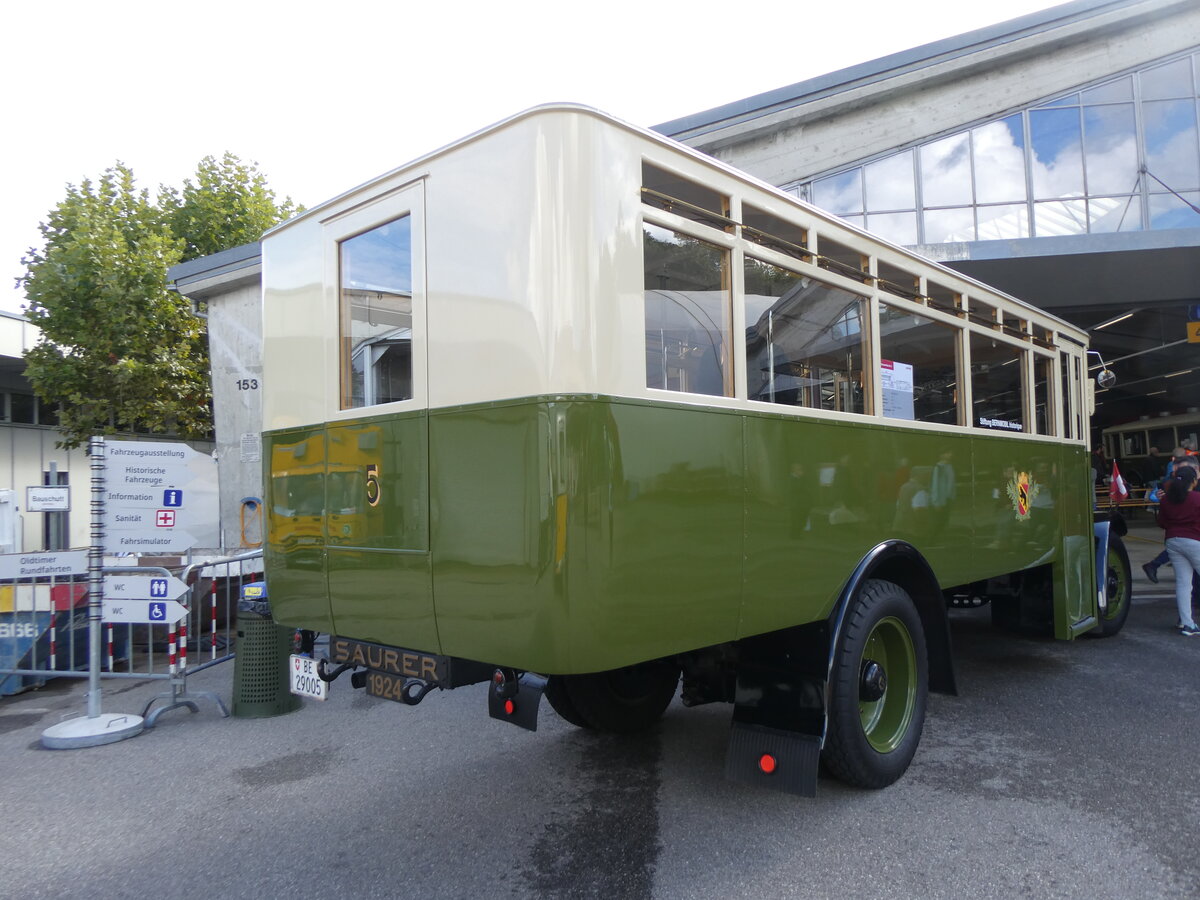 (266'964) - SVB Bern (Bernmobil historique) - Nr. 5/BE 29'005 - Saurer am 14. September 2024 in Bern, Garage Europaplatz