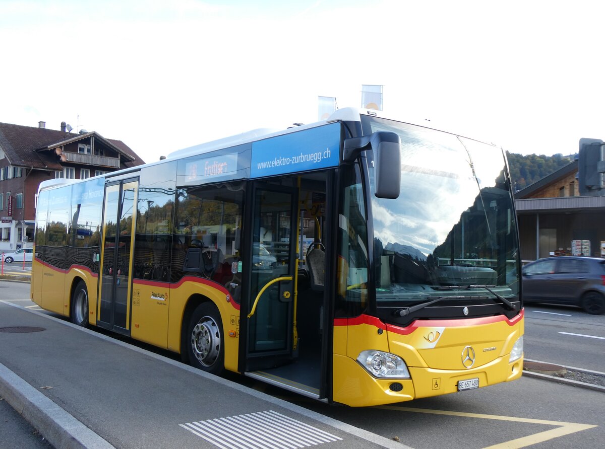 (267'991) - PostAuto Bern - BE 657'480/PID 11'017 - Mercedes am 12. Oktober 2024 beim Bahnhof Reichenbach