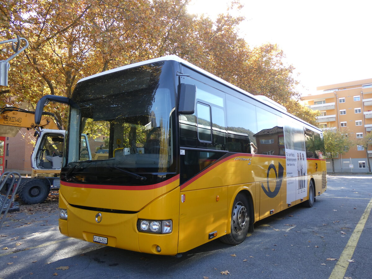 (268'369) - PostAuto Wallis - VS 354'601/PID 5053 - Irisbus am 21. Oktober 2024 in Brig, Garage