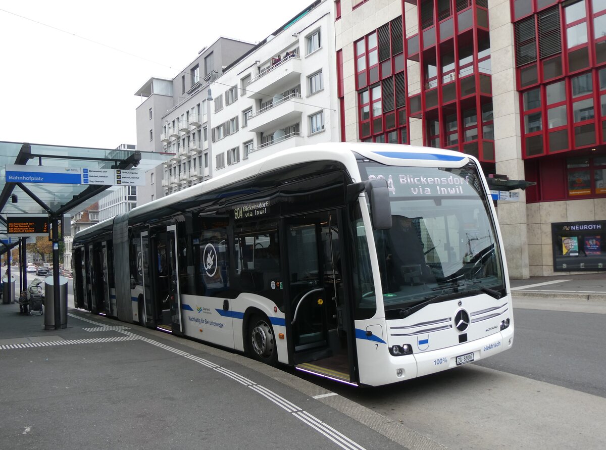 (269'076) - ZVB Zug - Nr. 7/ZG 88'007 - eMercedes am 9. November 2024 beim Bahnhof Zug