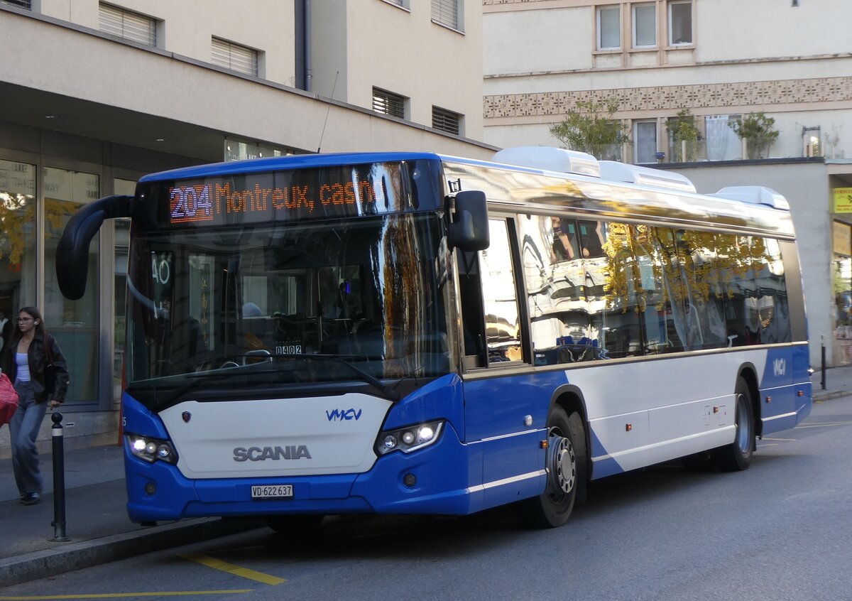 (269'207) - VMCV Clarens - Nr. 505/VD 622'637 - Scania am 16. November 2024 beim Bahnhof Montreux