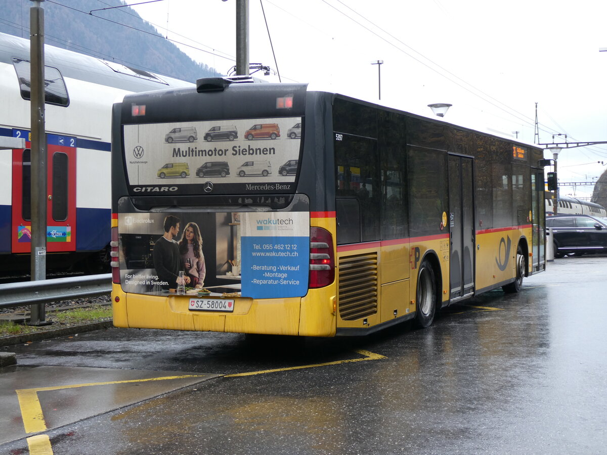 (269'251) - PostAuto Ostschweiz - SZ 58'004/PID 5397 - Mercedes (ex Kistler, Reichenburg) am 19. November 2024 beim Bahnhof Ziegelbrcke