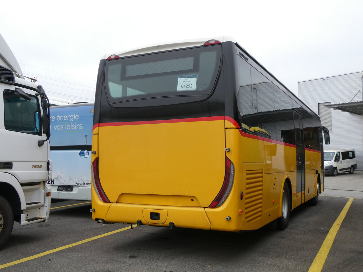 (269'563) - Mabillard, Lens - PID 12'232 - Iveco am 30. November 2024 in Kerzers, Interbus