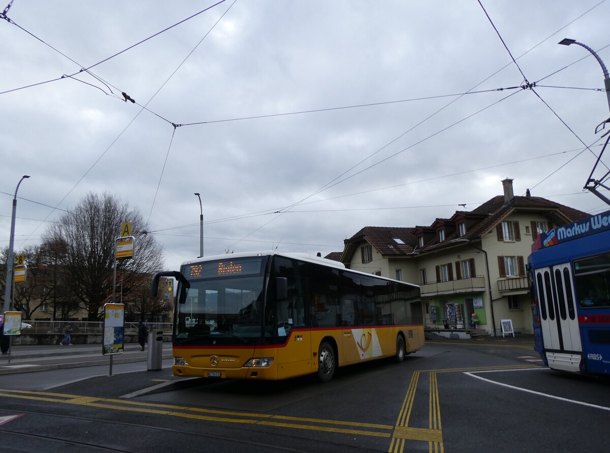 (269'601) - PostAuto Bern - Nr. 536/BE 734'536/PID 5419 - Mercedes am 3. Dezember 2024 beim Bahnhof Worb Dorf