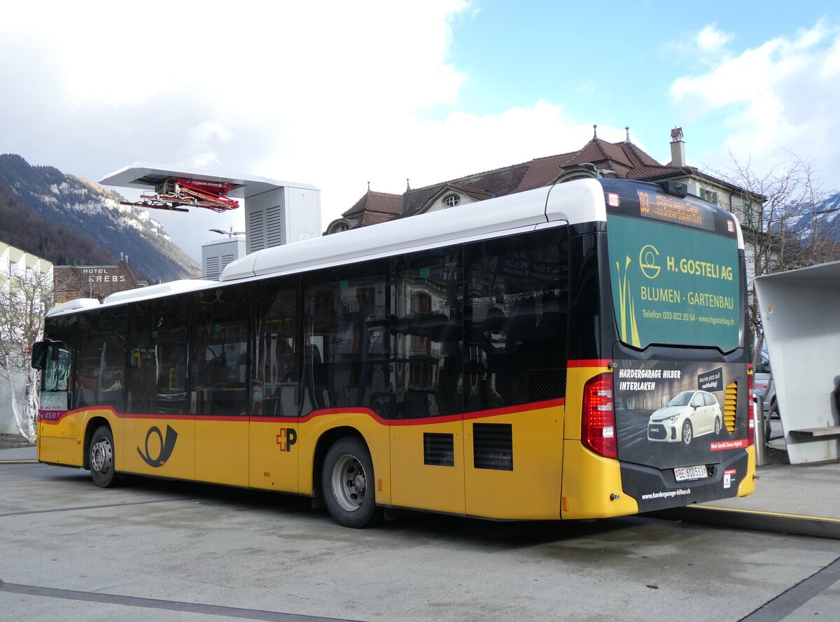 (269'631) - PostAuto Bern - BE 610'533/PID 11'684 - Mercedes am 6. Dezember 2024 beim Bahnhof Interlaken West